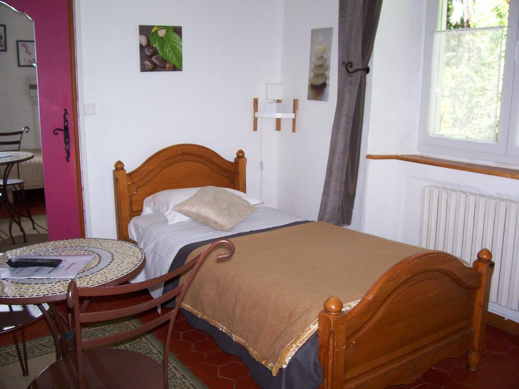 Auberge Cocagne Avèze Exteriör bild