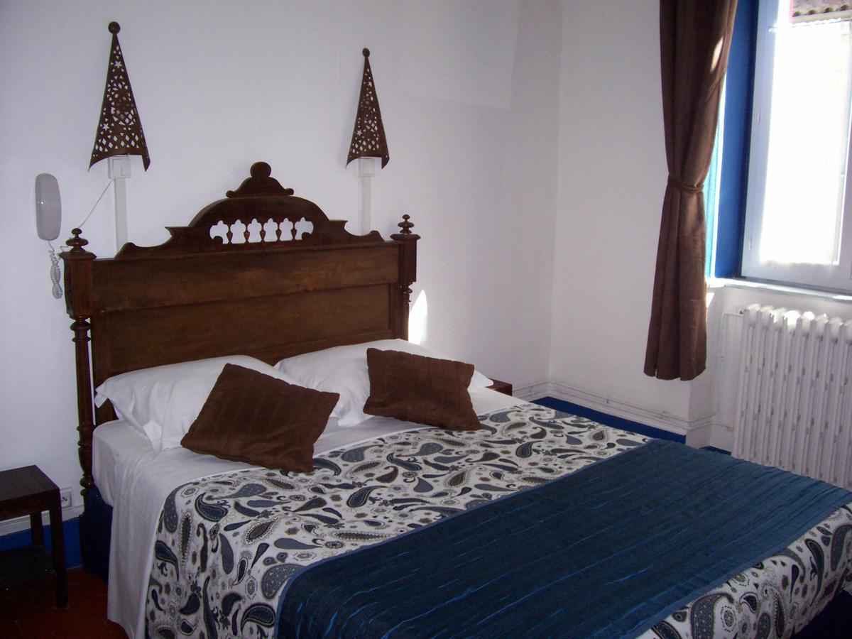 Auberge Cocagne Avèze Exteriör bild