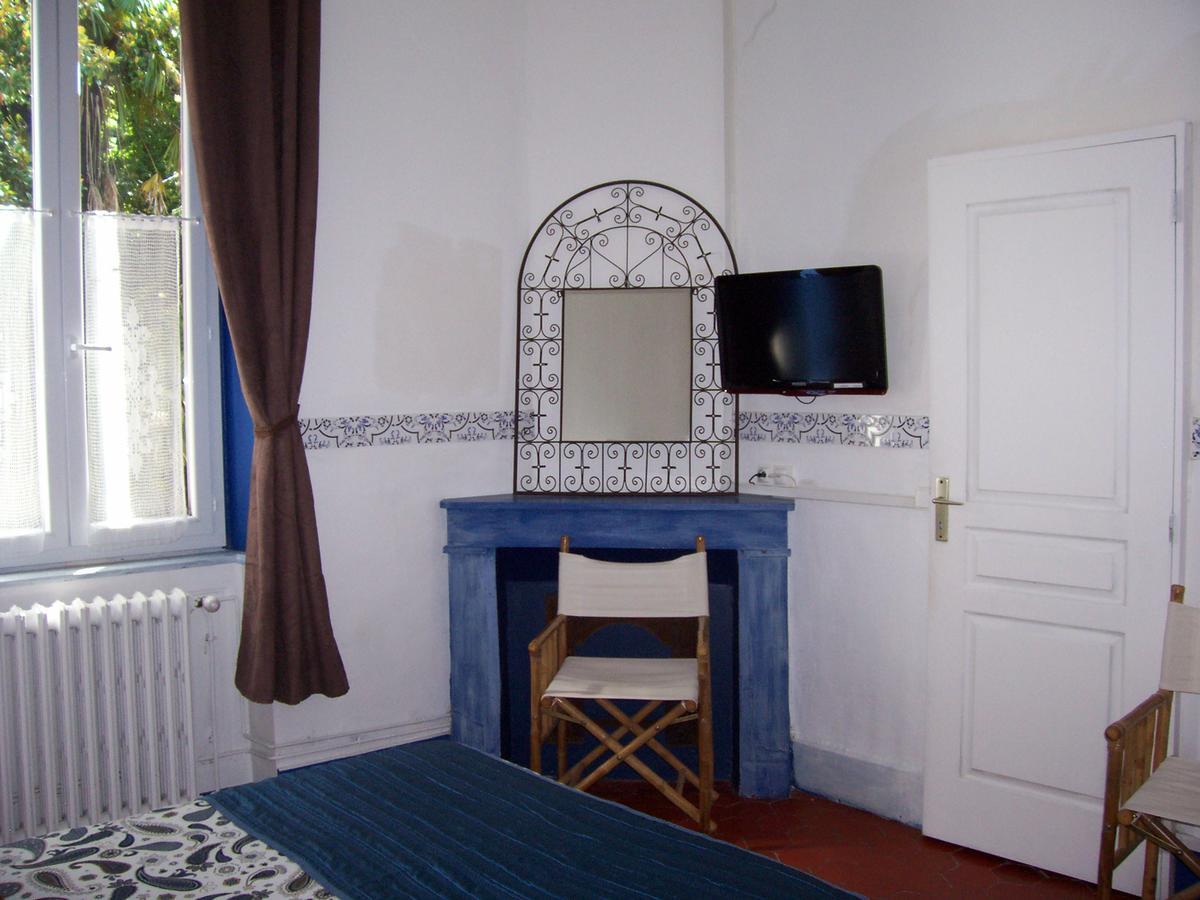 Auberge Cocagne Avèze Exteriör bild