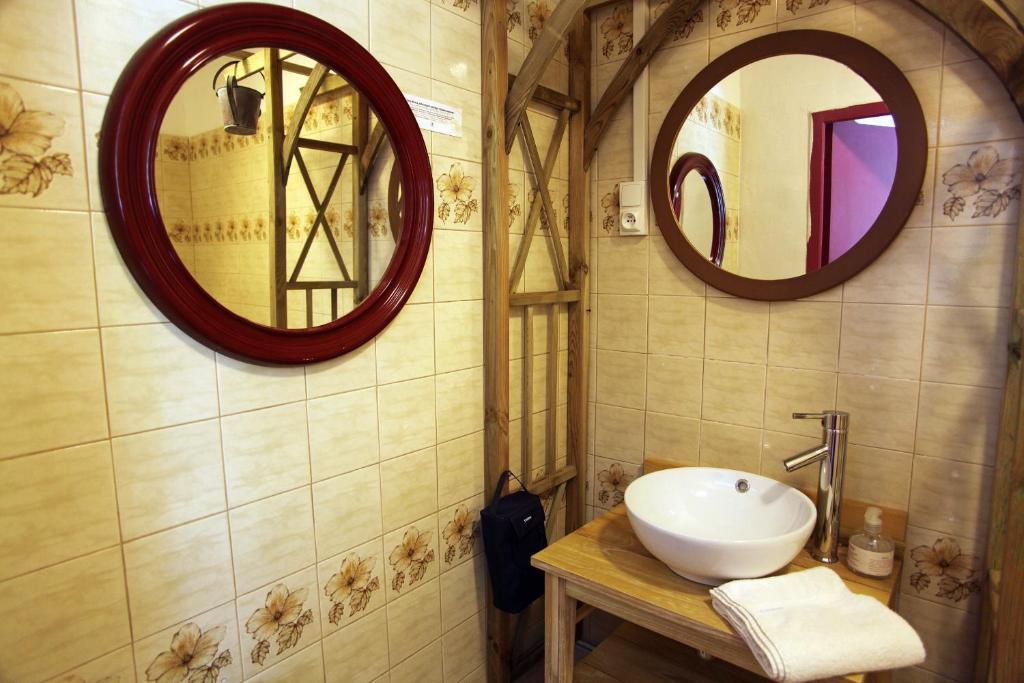Auberge Cocagne Avèze Rum bild